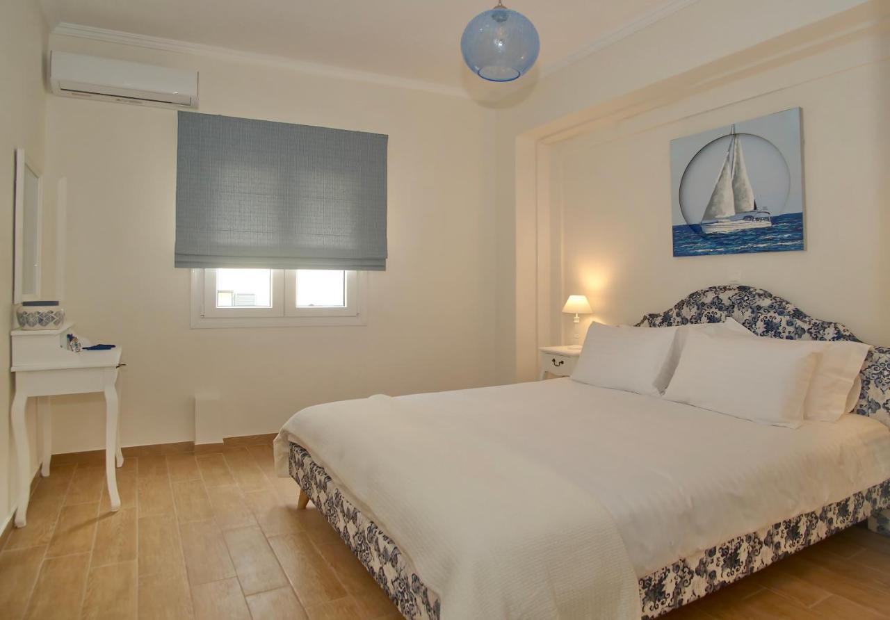 The Bluehouse - Spacious Top Floor Flat With Parking, By Mon Repos Beach Corfu  ภายนอก รูปภาพ